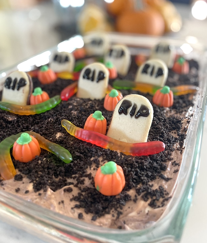 Cemetery dirt and worms cake feature